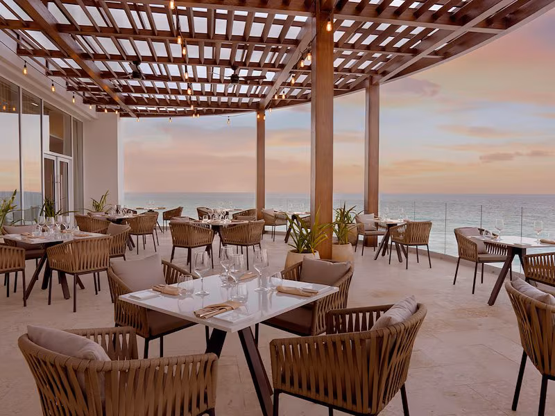 Sun Palace Cancun — Tratto Terrace