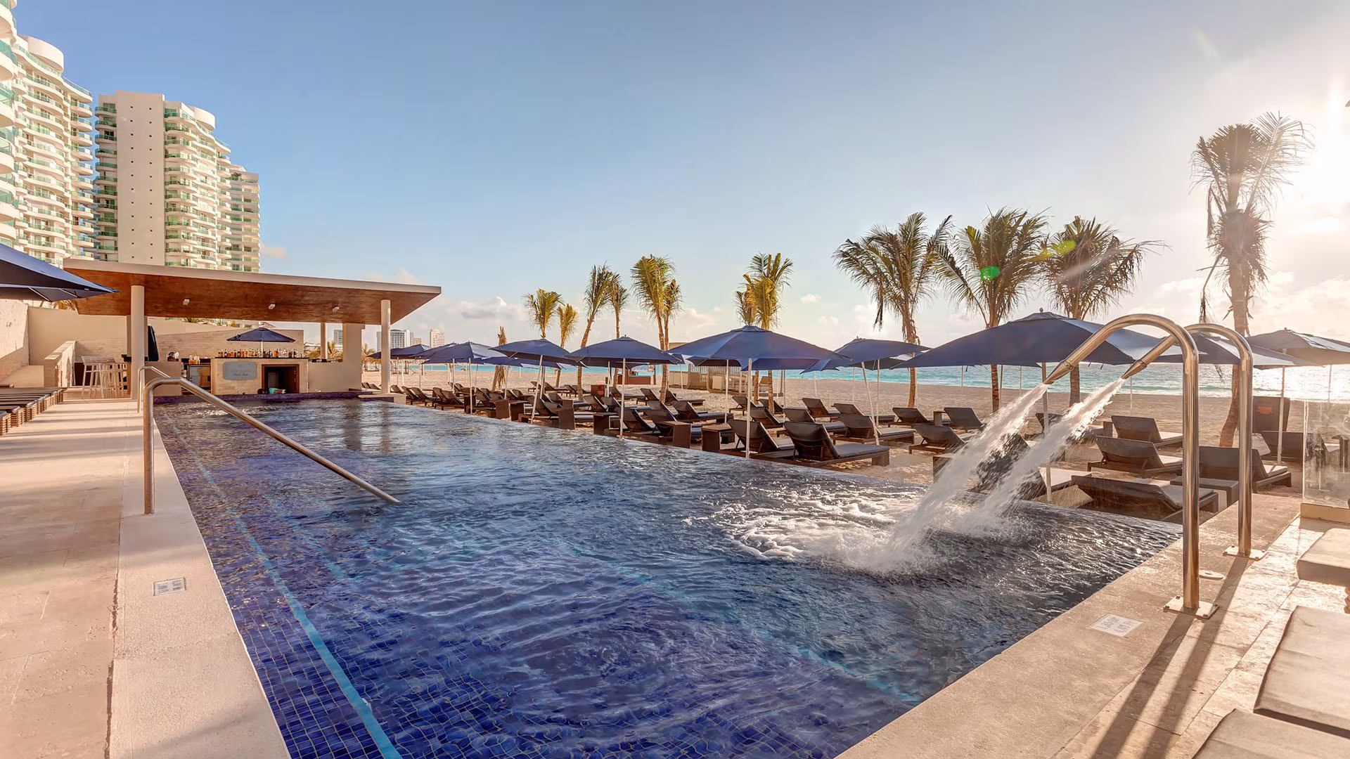 Royalton CHIC Cancún — destination wedding resort