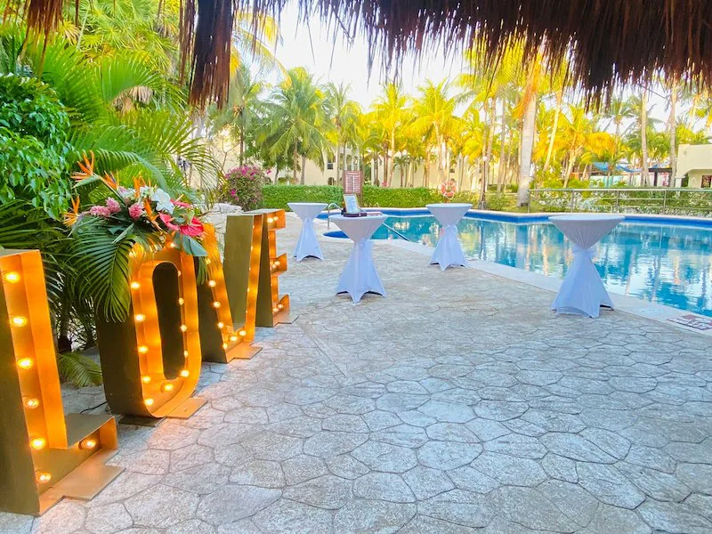 El Dorado Casitas Royale by Karisma — Tucanes Bar