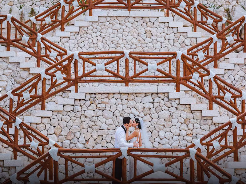 Hotel Xcaret México — Explanada Piramide Xpiral