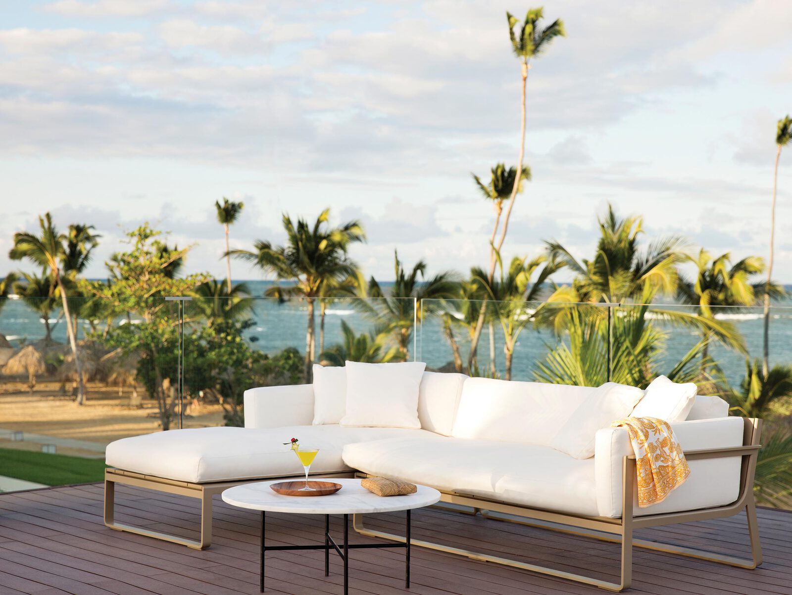 Excellence El Carmen — X Lounge