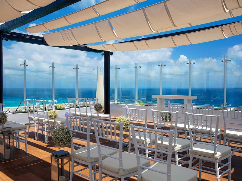 Royalton CHIC Cancún — Sky