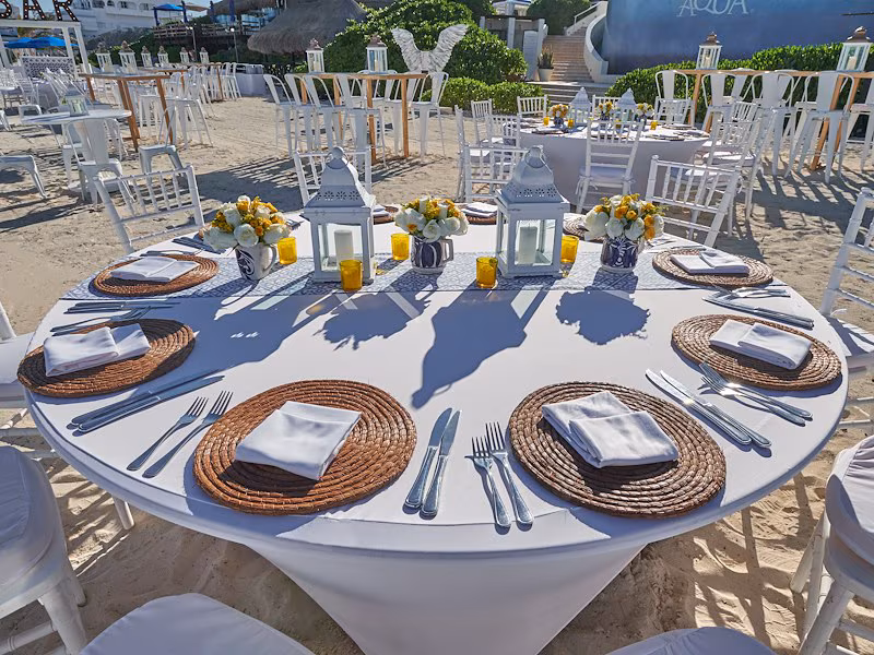 Live Aqua Beach Resort Cancún — Beach