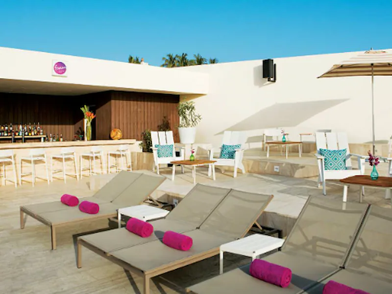 Breathless Cabo San Lucas Resort & Spa — Foam Terrace