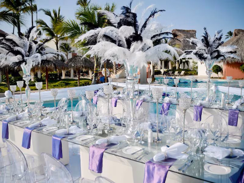 Breathless Punta Cana Resort & Spa — Pool Area