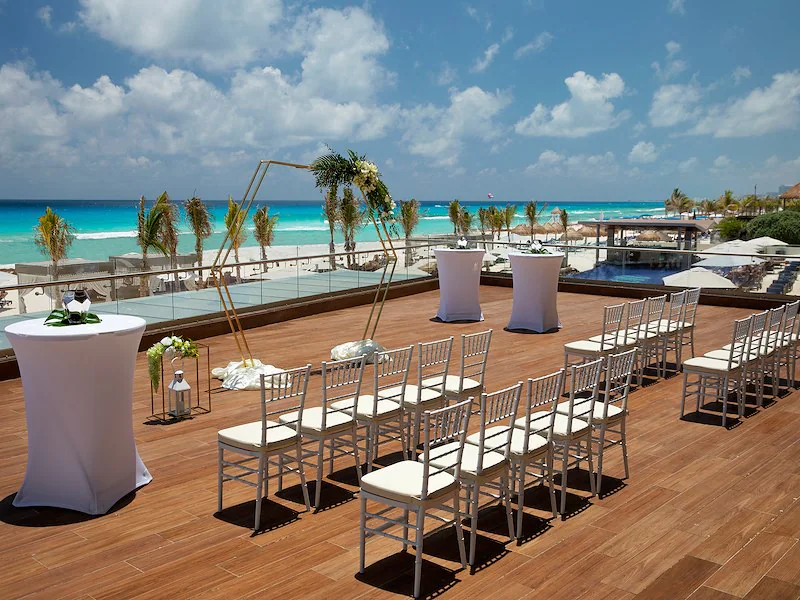 Royalton CHIC Cancún — Sunrise Terrace