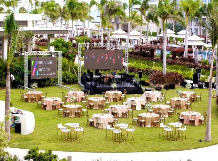 Hyatt Zilara Cap Cana — Waves Lawn